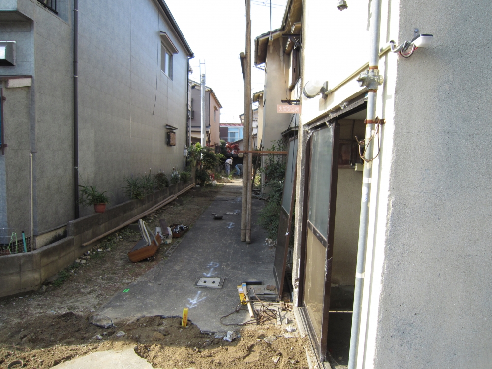 旧建物の解体工事です