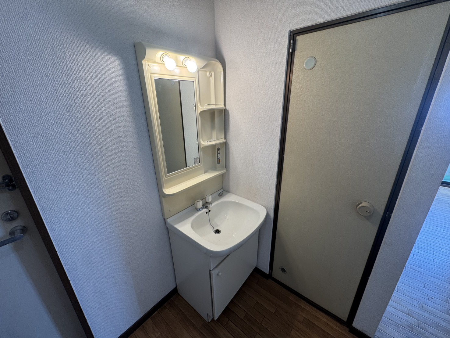 白石マンション